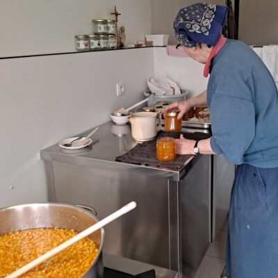 uitscheppen (2) (Middel) uitscheppen (2) (Middel)